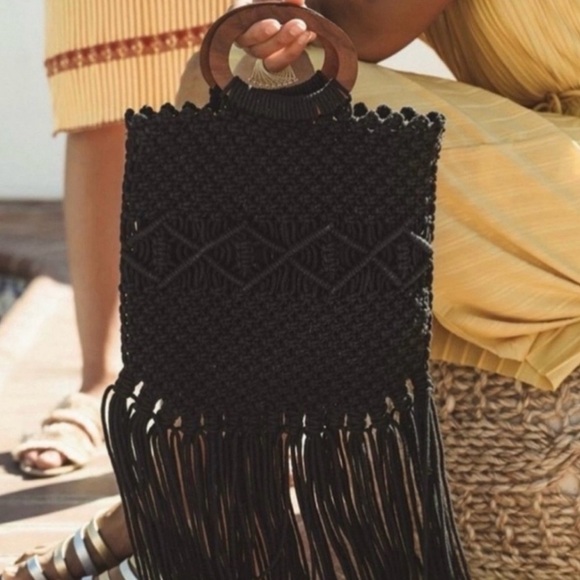 Danielle Nicole NWT Macrame Crossbody Black Fringe Handbag - Picture 2 of 15